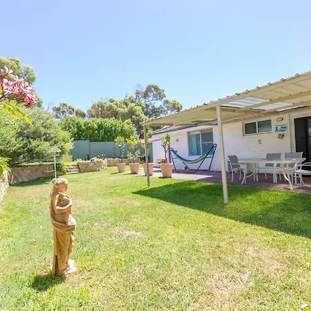 Shabby Chic Shack - 2 Bedroom Beach Cottage Yanchep Exterior photo