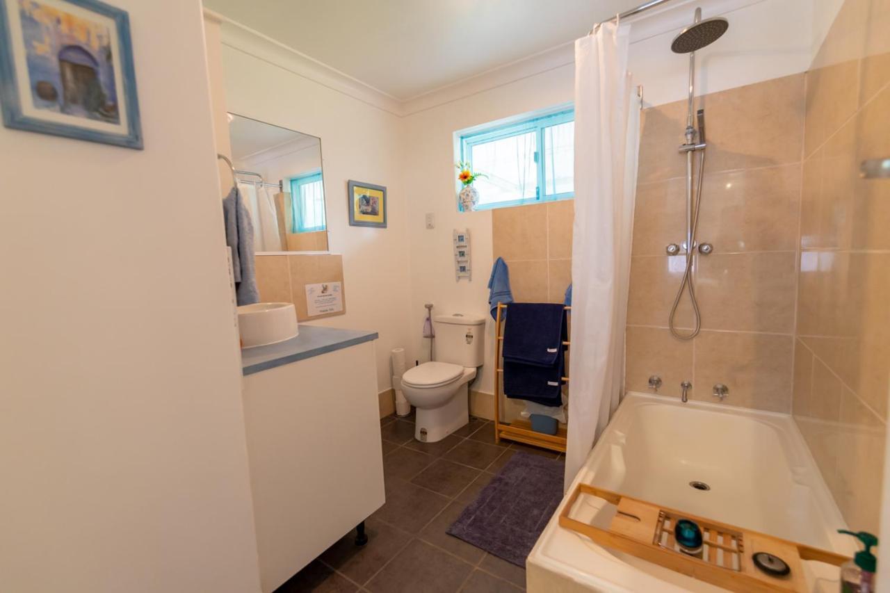 Shabby Chic Shack - 2 Bedroom Yanchep
